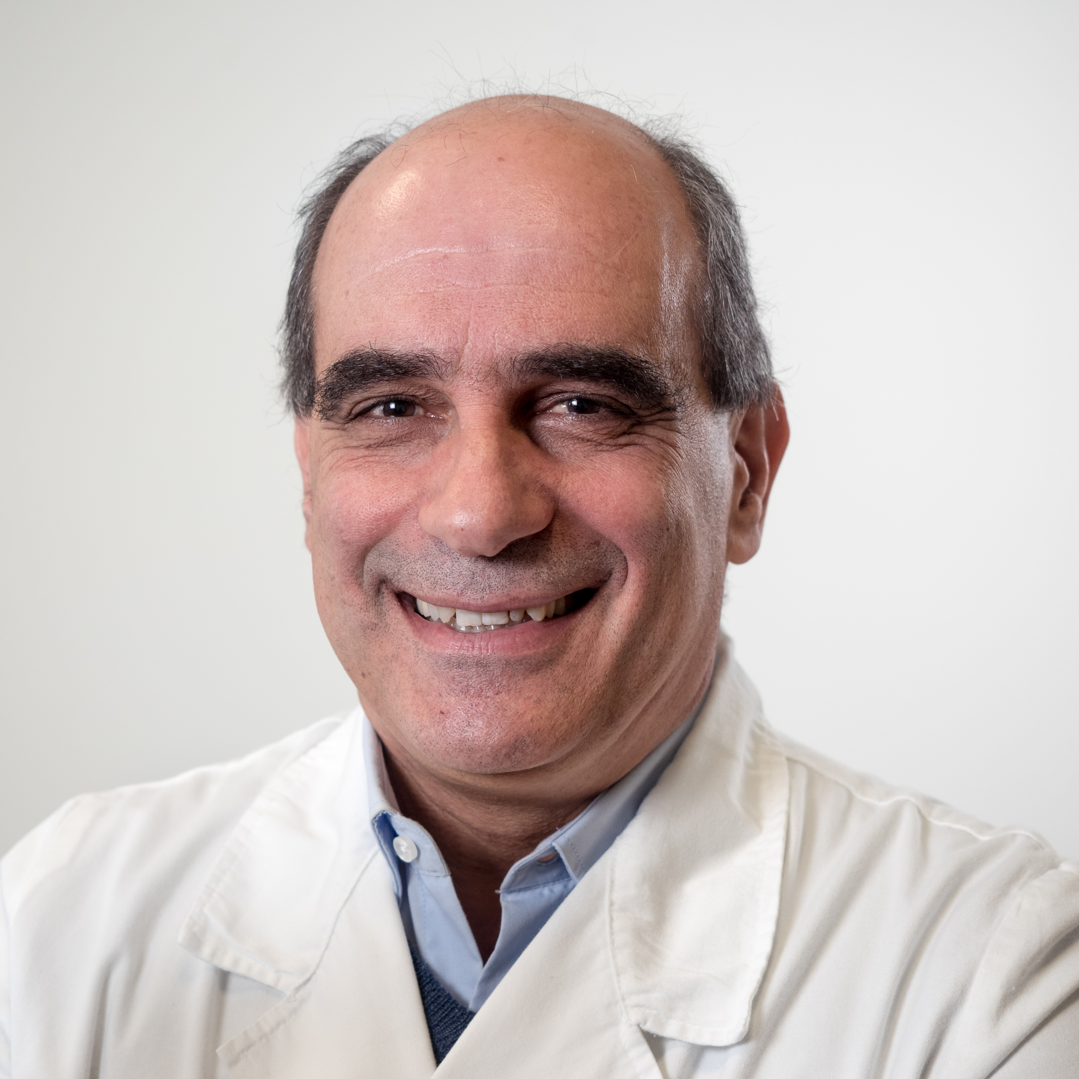 Dott. Raimondo Ibba in camice